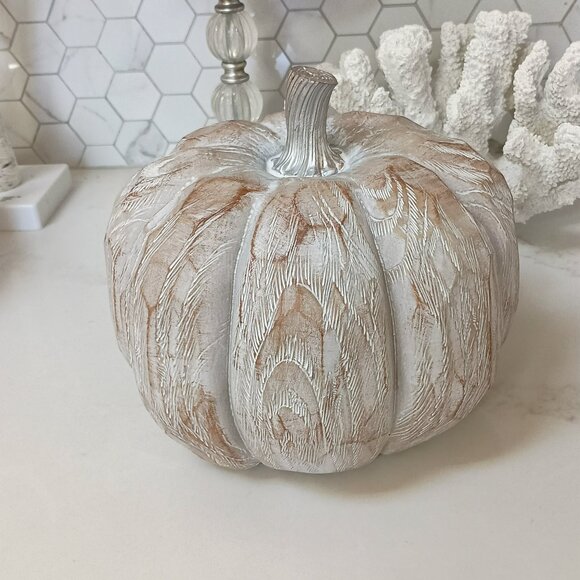 NEW! DISTRESSED BOHO FARMHOUSE PUMPKIN DECOR - Picture 2 of 4